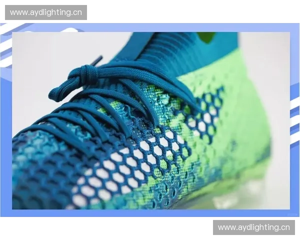 足球鞋技术革新与设计趋势解析:提升性能与舒适度的多维度探索 足球鞋技术革新与设计趋势解析:提升性能与舒适度的多维度探索